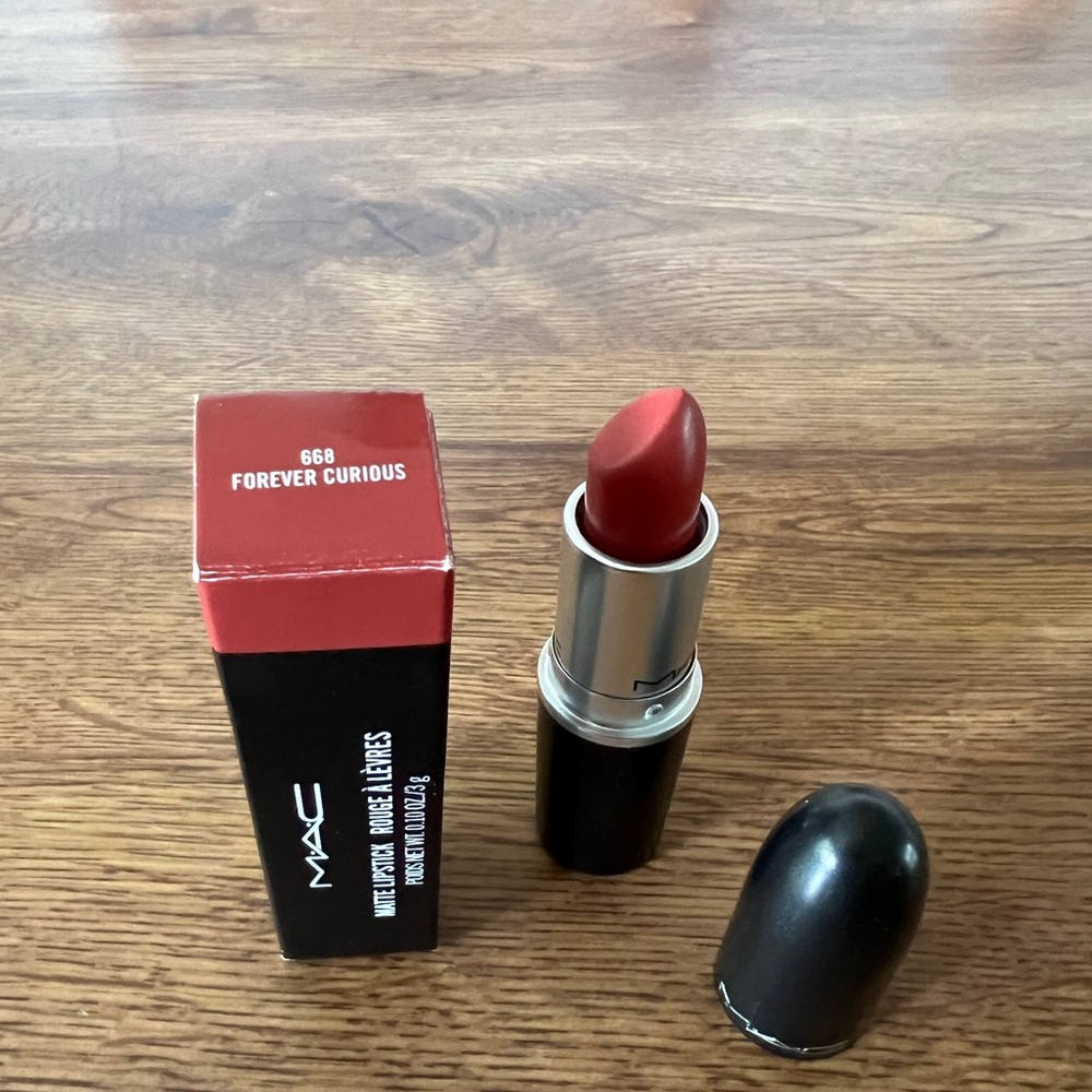 Mac Cosmetics BNIB matte lipstick Forever Curious #668